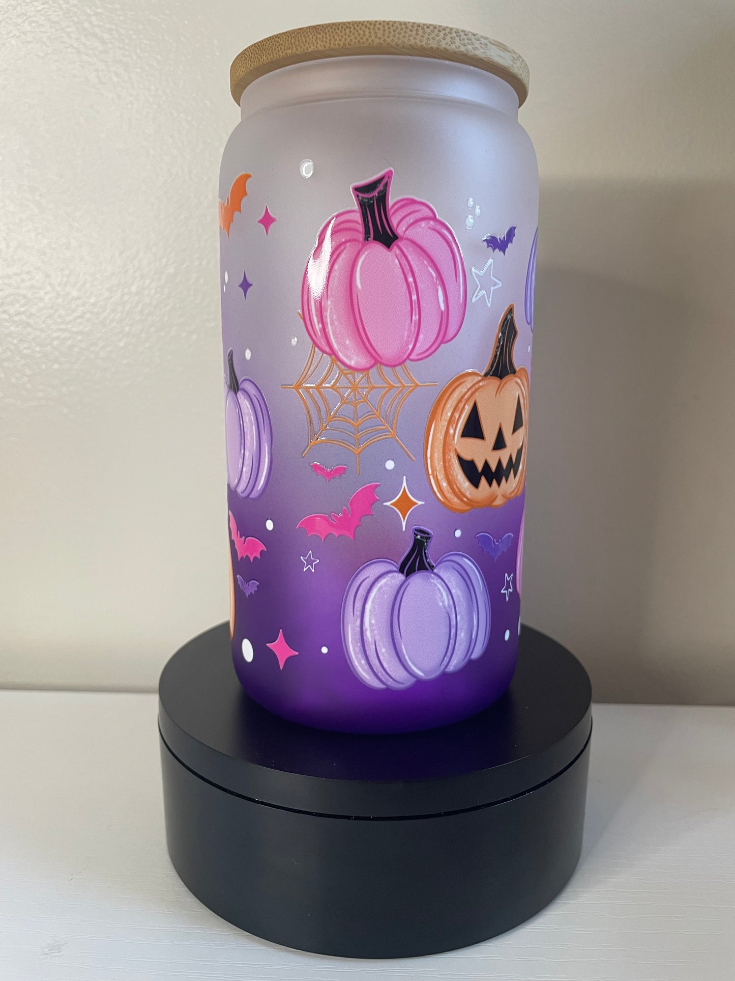 Bats and Pumpkins 16 oz glass tumbler